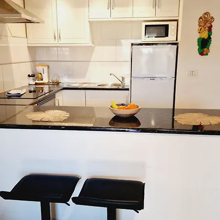 Mareverde Holiday's, 1 & Big Terrace Casa vacanze