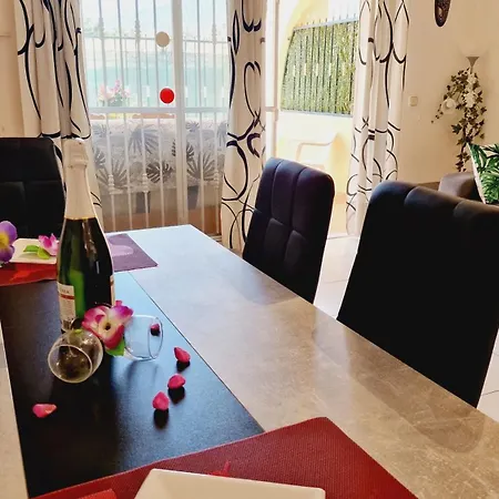 Dom wakacyjny Mareverde Holiday's, 1 & Big Terrace Costa Adeje (Tenerife)